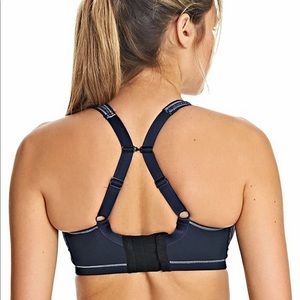 Freya 32G moulded sport bra